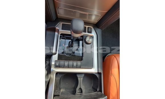 Buy Import Toyota Land Cruiser White Car in Import - Dubai in Akmecet Buy Import Toyota Land Cruiser White Car in Import - Dubai in Akmecet