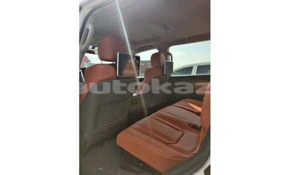 Buy Import Toyota Land Cruiser White Car in Import - Dubai in Akmecet Buy Import Toyota Land Cruiser White Car in Import - Dubai in Akmecet