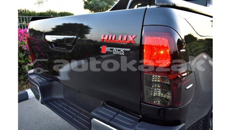 Big with watermark toyota hilux akmecet import dubai 1918