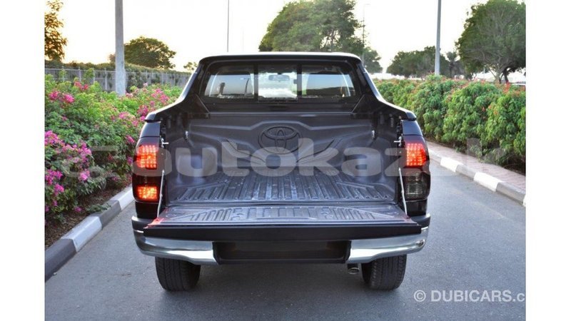 Big with watermark toyota hilux akmecet import dubai 1918