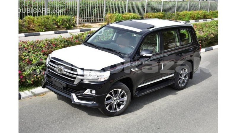 Big with watermark toyota land cruiser akmecet import dubai 1920