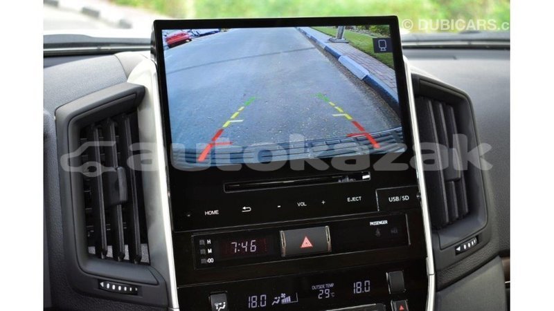 Big with watermark toyota land cruiser akmecet import dubai 1920