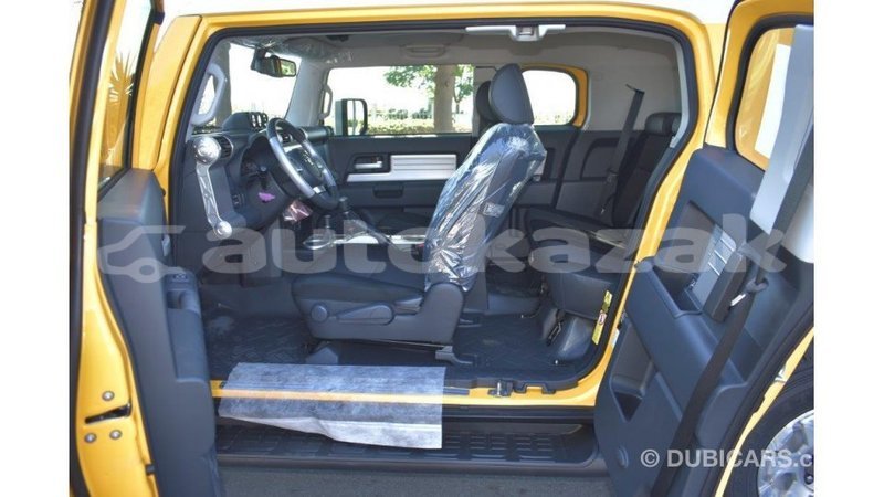 Big with watermark toyota fj cruiser akmecet import dubai 1922