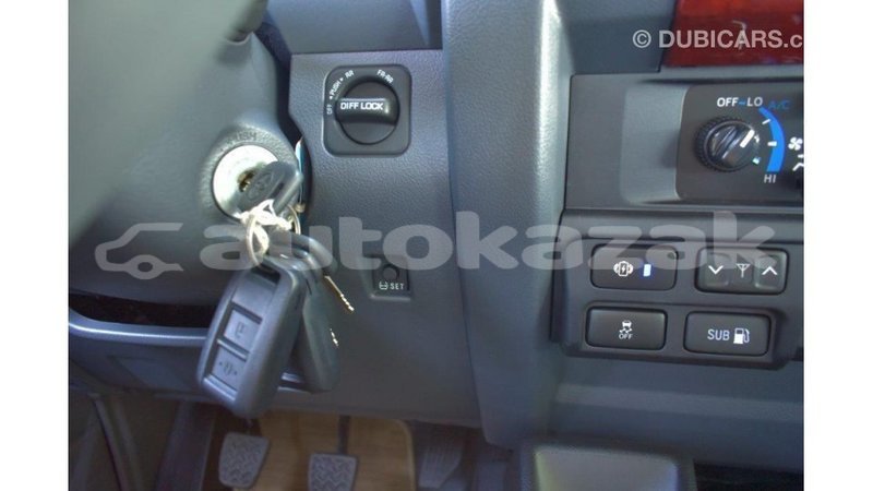 Big with watermark toyota land cruiser akmecet import dubai 1924