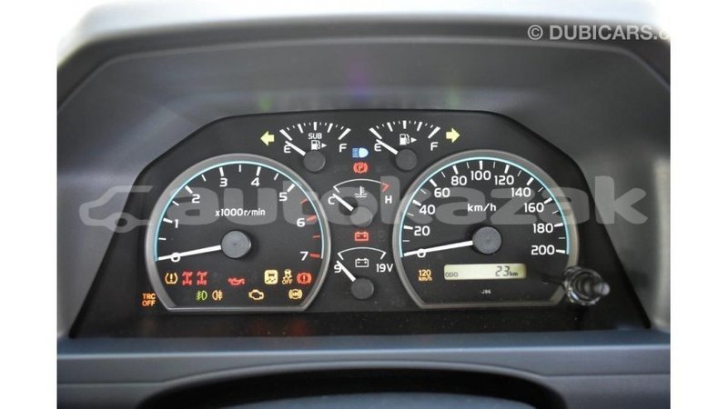 Big with watermark toyota land cruiser akmecet import dubai 1924