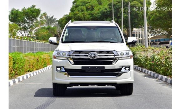 Buy Import Toyota Land Cruiser White Car in Import - Dubai in Akmecet Buy Import Toyota Land Cruiser White Car in Import - Dubai in Akmecet