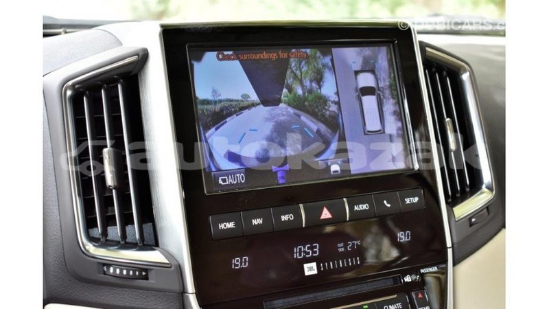 Big with watermark toyota land cruiser akmecet import dubai 1927