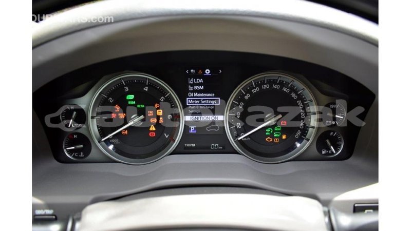 Big with watermark toyota land cruiser akmecet import dubai 1927