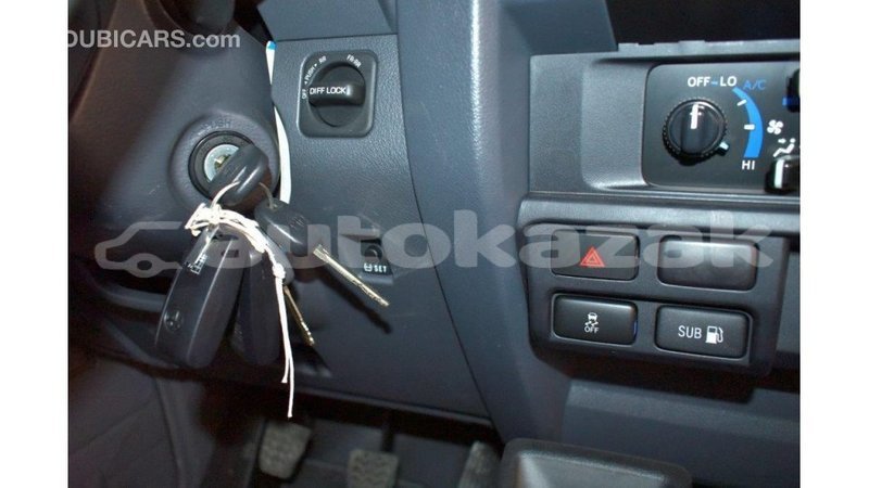 Big with watermark toyota land cruiser akmecet import dubai 1929