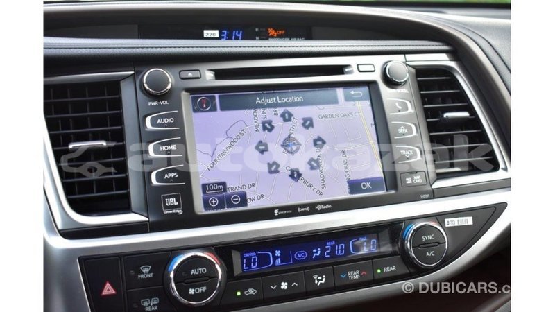 Big with watermark toyota highlander akmecet import dubai 1930