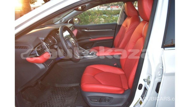 Big with watermark toyota camry akmecet import dubai 1931