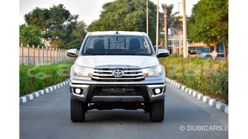 Big with watermark toyota hilux akmecet import dubai 1935