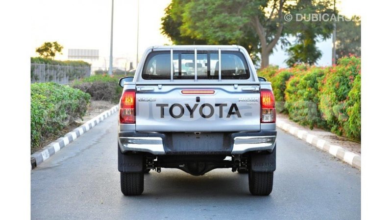 Big with watermark toyota hilux akmecet import dubai 1935