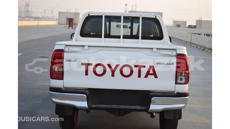 Big with watermark toyota hilux akmecet import dubai 1937