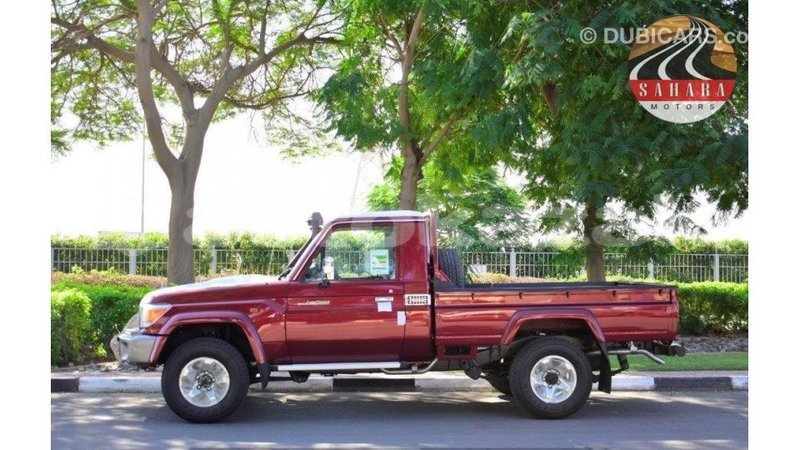 Big with watermark toyota land cruiser akmecet import dubai 1939