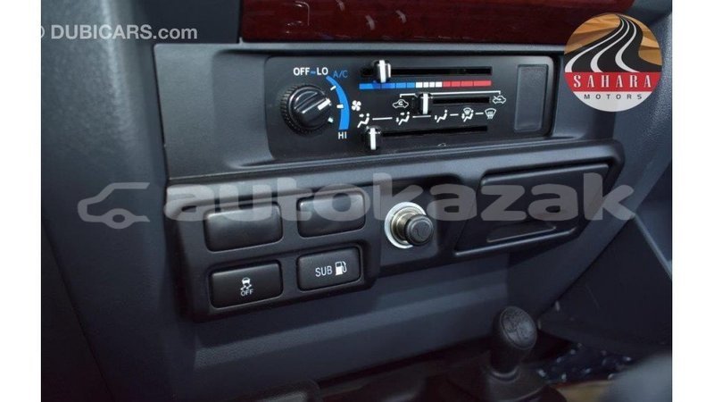 Big with watermark toyota land cruiser akmecet import dubai 1939