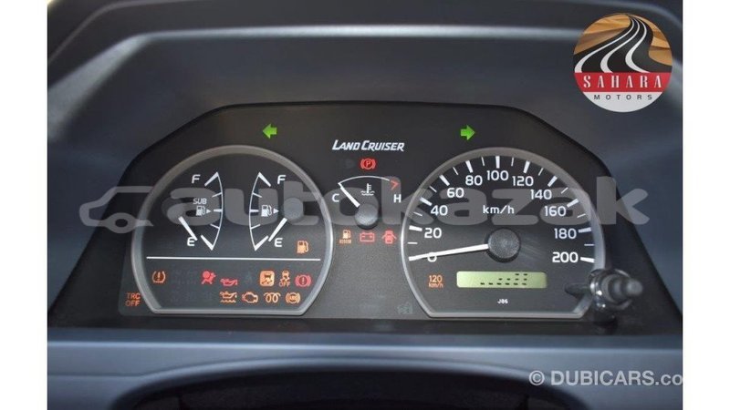 Big with watermark toyota land cruiser akmecet import dubai 1939