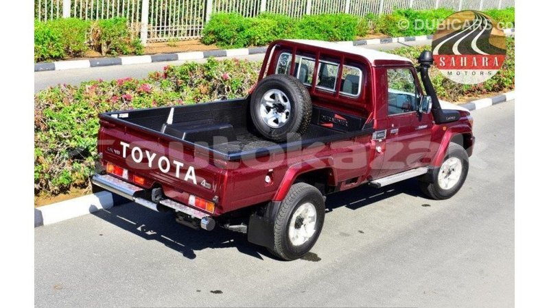 Big with watermark toyota land cruiser akmecet import dubai 1939