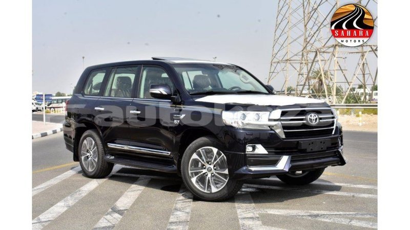 Big with watermark toyota land cruiser akmecet import dubai 1940
