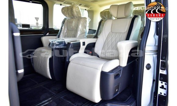 Buy Import Toyota Granvia White Car in Import - Dubai in Akmecet Buy Import Toyota Granvia White Car in Import - Dubai in Akmecet