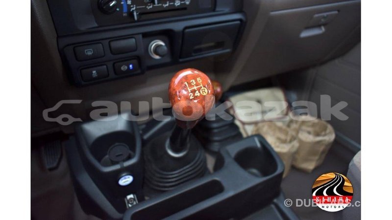 Big with watermark toyota land cruiser akmecet import dubai 1944