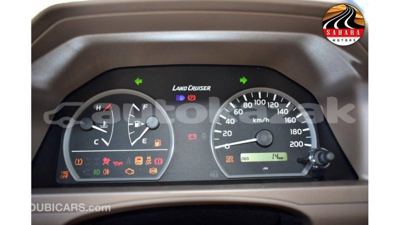 Big with watermark toyota land cruiser akmecet import dubai 1944