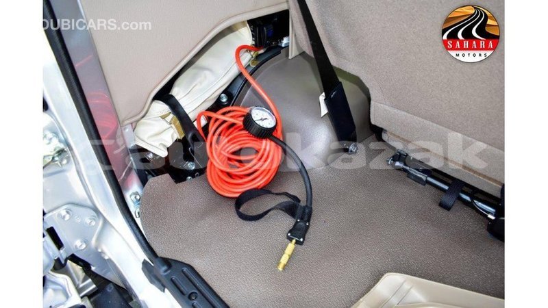 Big with watermark toyota land cruiser akmecet import dubai 1944