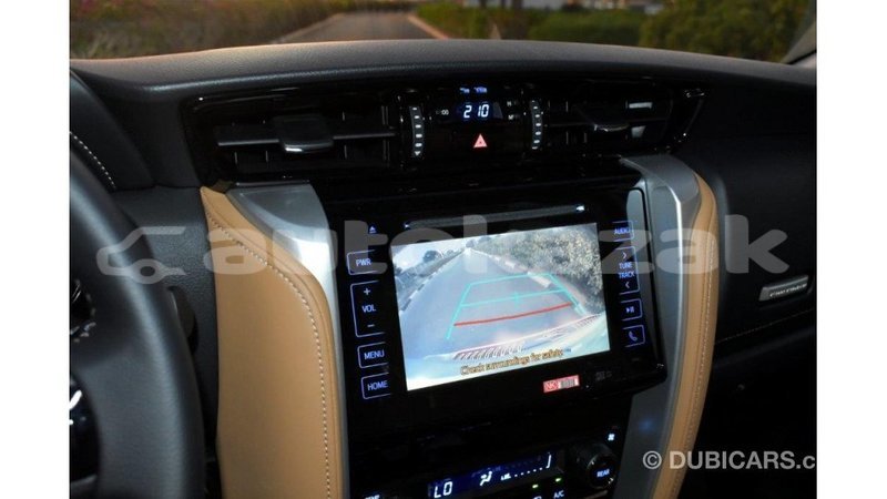 Big with watermark toyota fortuner akmecet import dubai 1947