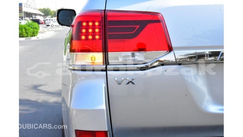 Big with watermark toyota land cruiser akmecet import dubai 1948