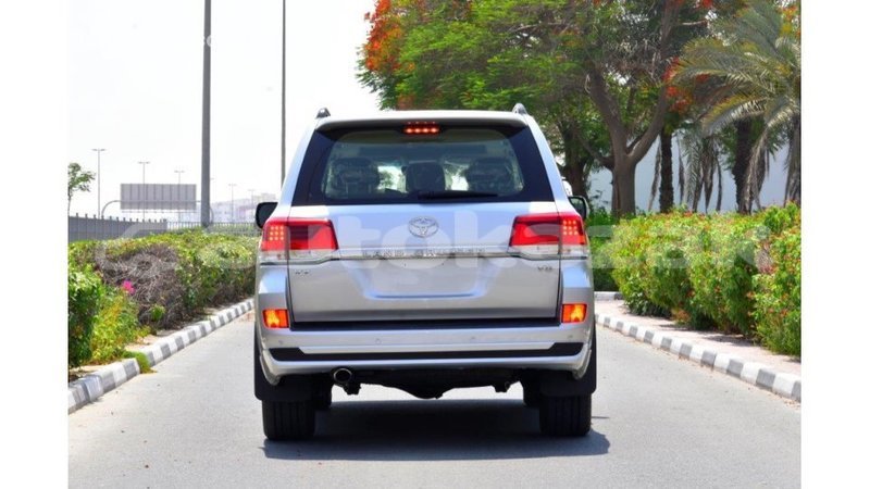 Big with watermark toyota land cruiser akmecet import dubai 1948