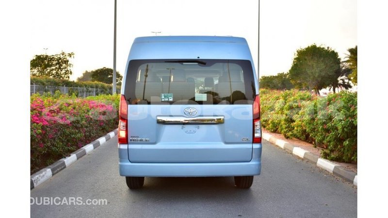 Big with watermark toyota hiace akmecet import dubai 1952