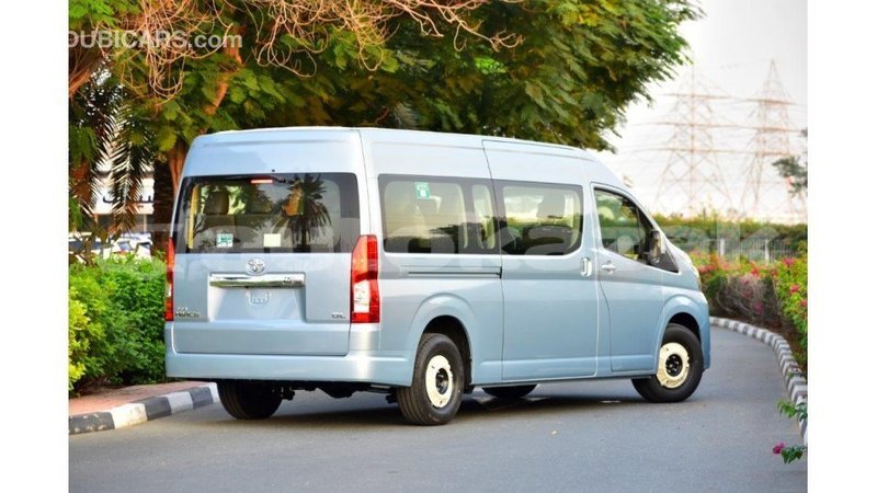Big with watermark toyota hiace akmecet import dubai 1952