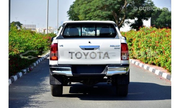Buy Import Toyota Hilux White Car in Import - Dubai in Akmecet Buy Import Toyota Hilux White Car in Import - Dubai in Akmecet