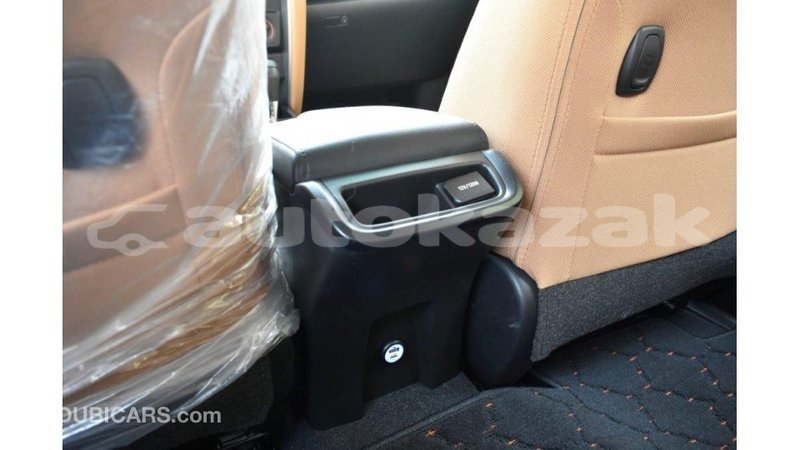 Big with watermark toyota fortuner akmecet import dubai 1957