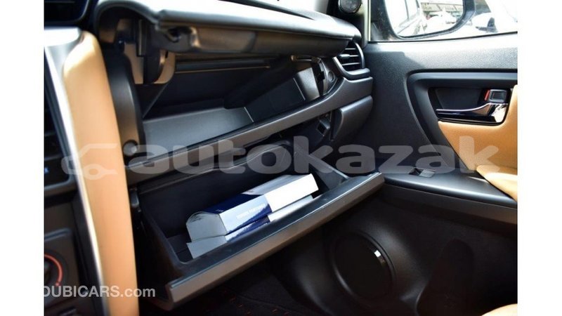 Big with watermark toyota fortuner akmecet import dubai 1957