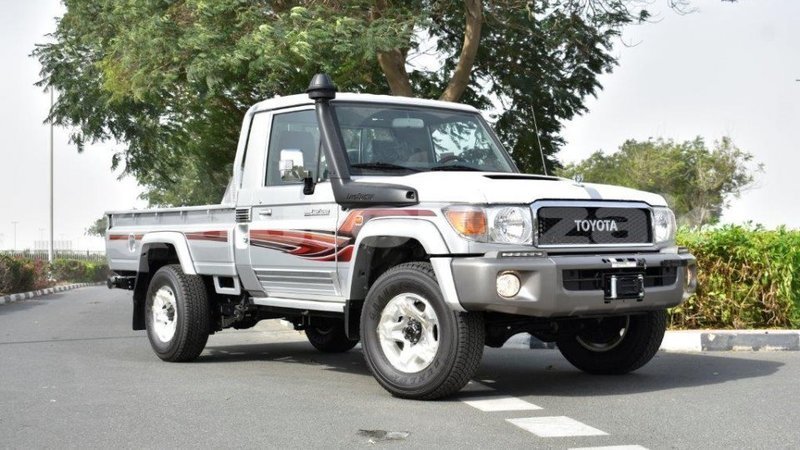 Big with watermark toyota land cruiser akmecet import dubai 1966