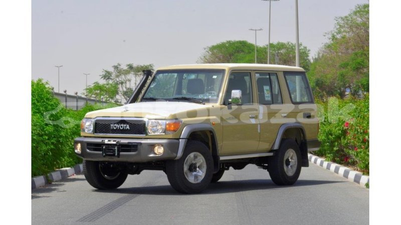 Big with watermark toyota land cruiser akmecet import dubai 1967