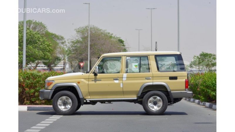 Big with watermark toyota land cruiser akmecet import dubai 1967