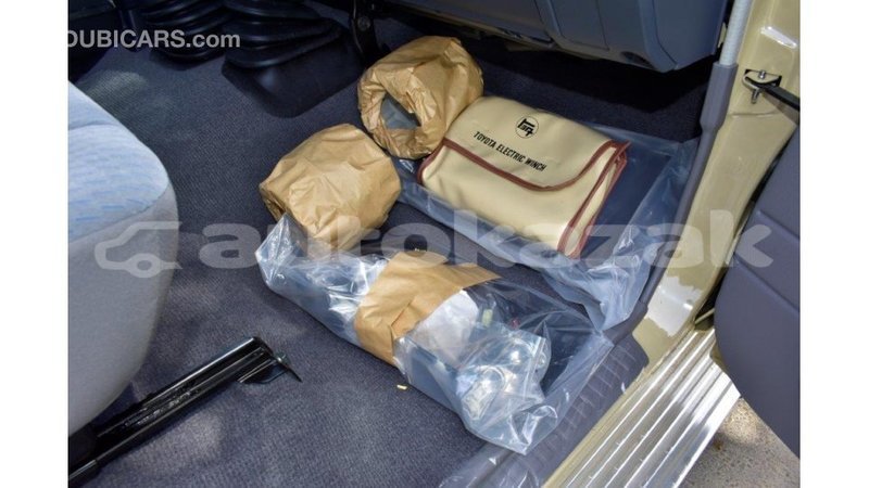 Big with watermark toyota land cruiser akmecet import dubai 1967