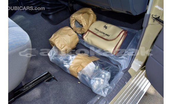 Buy Import Toyota Land Cruiser Beige Car in Import - Dubai in Akmecet Buy Import Toyota Land Cruiser Beige Car in Import - Dubai in Akmecet