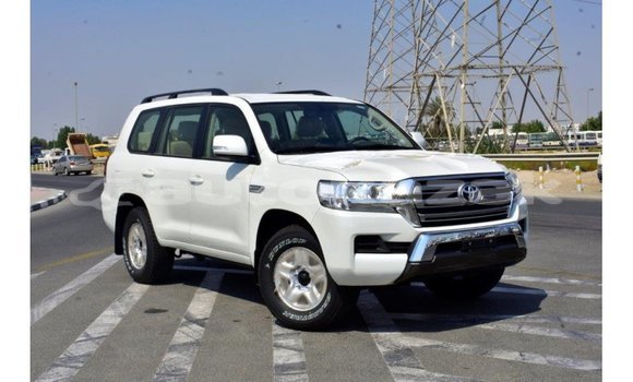 Buy Import Toyota Land Cruiser White Car in Import - Dubai in Akmecet Buy Import Toyota Land Cruiser White Car in Import - Dubai in Akmecet