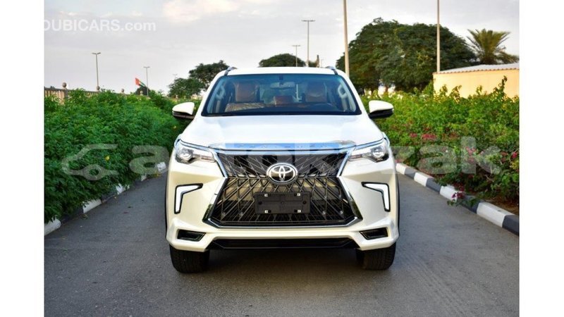 Big with watermark toyota fortuner akmecet import dubai 1969