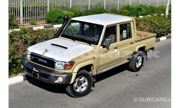 Buy Import Toyota Land Cruiser Beige Car in Import - Dubai in Akmecet Buy Import Toyota Land Cruiser Beige Car in Import - Dubai in Akmecet