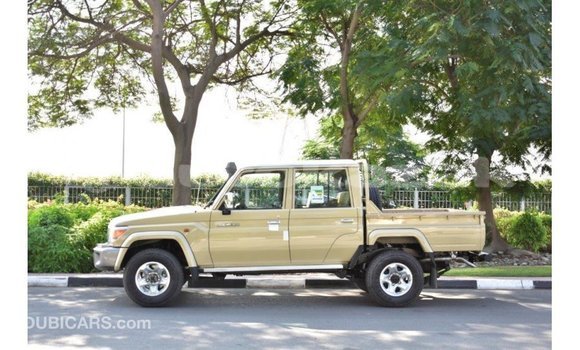 Buy Import Toyota Land Cruiser Beige Car in Import - Dubai in Akmecet Buy Import Toyota Land Cruiser Beige Car in Import - Dubai in Akmecet