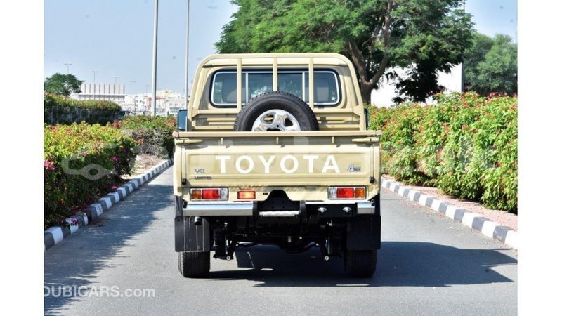 Big with watermark toyota land cruiser akmecet import dubai 1973