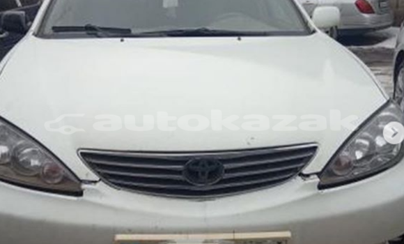 Buy Used Toyota Camry White Car in Almaty in Almati