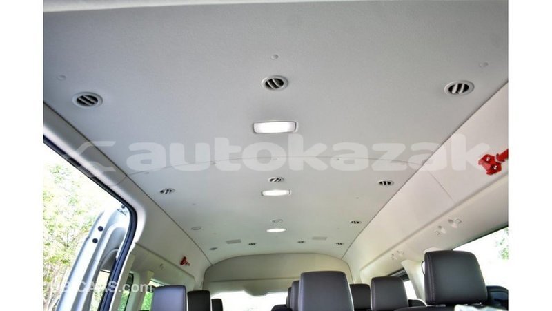 Big with watermark toyota hiace akmecet import dubai 1979