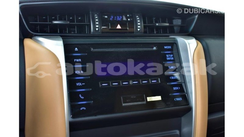 Big with watermark toyota fortuner akmecet import dubai 1981