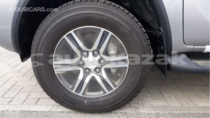 Big with watermark toyota fortuner akmecet import dubai 1990