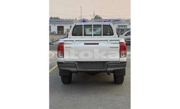 Buy Import Toyota Hilux White Car in Import - Dubai in Akmecet Buy Import Toyota Hilux White Car in Import - Dubai in Akmecet